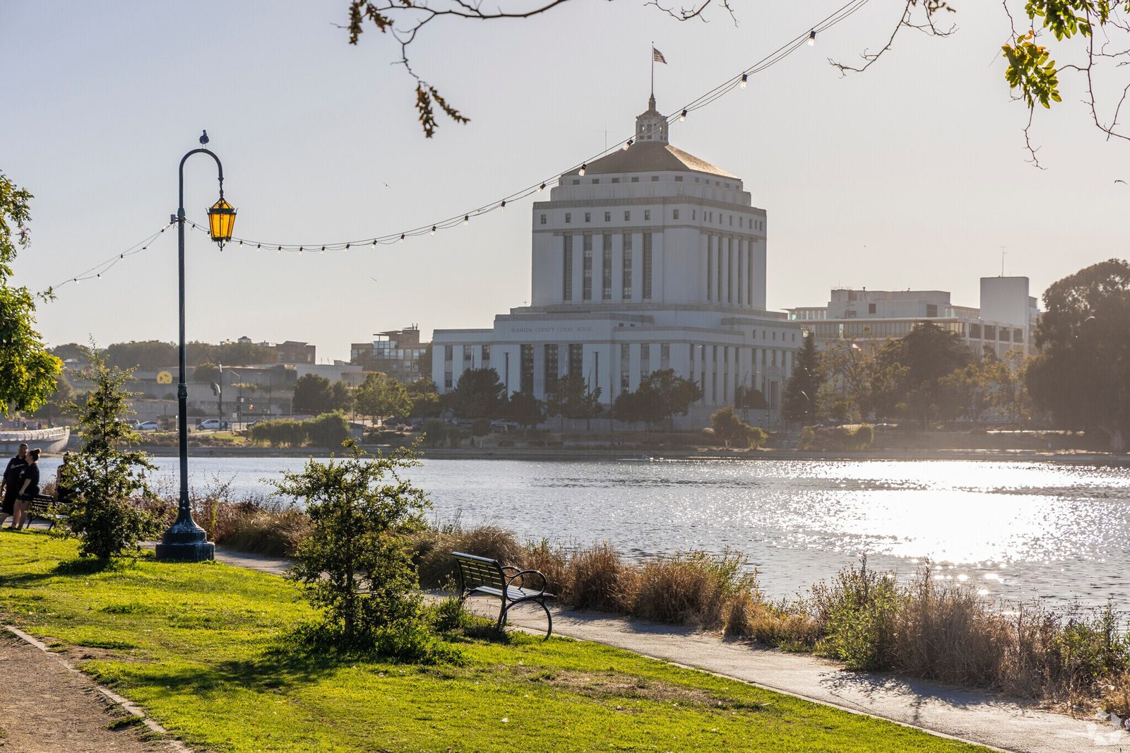 Lake Merritt and the Alameda County courthouse in Oakland